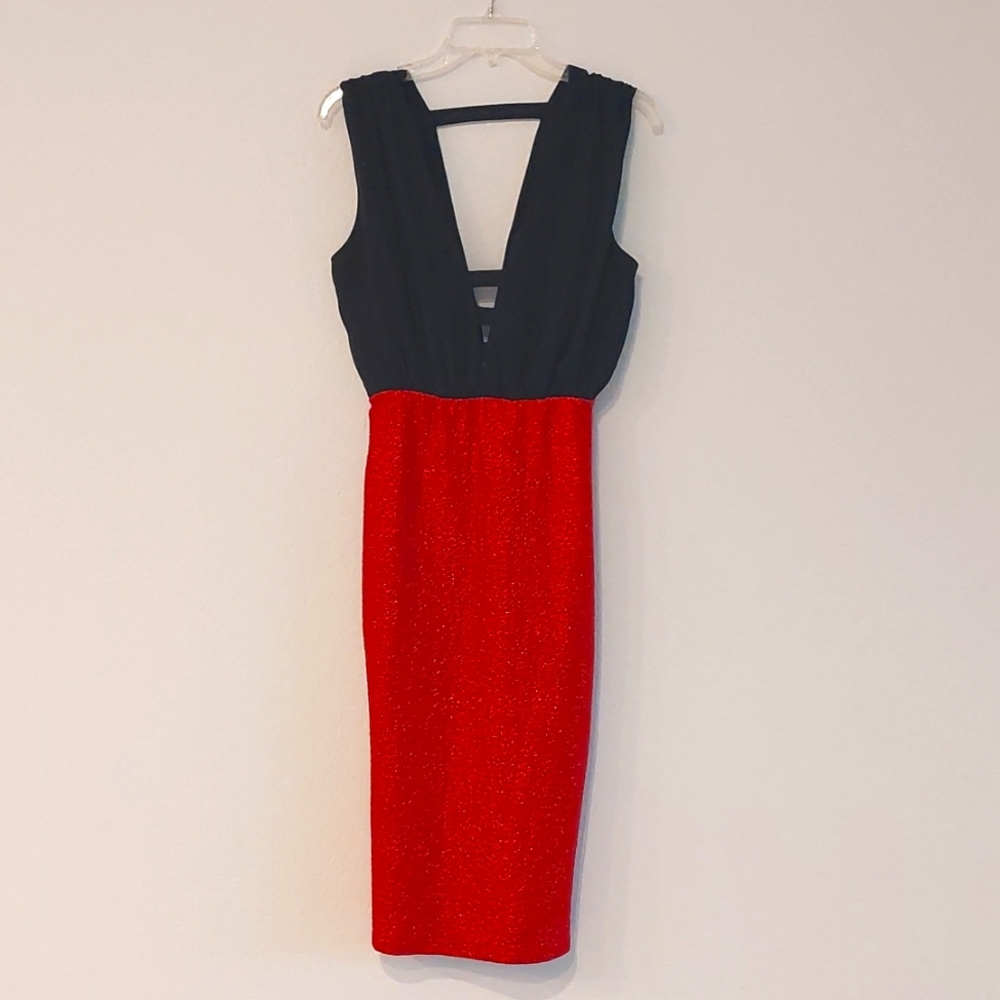 KTOO deep v-neckline evening dress NWOT